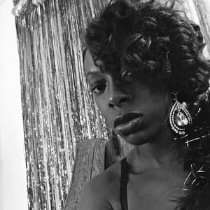 Meet your Posher, Evelyn